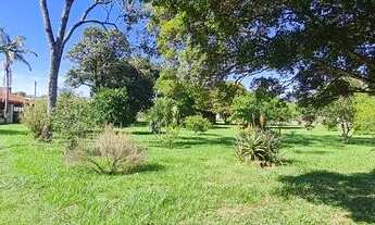 Imagem: Chácara a venda com 03 quartos no Condomínio