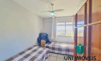 Imagem 4: Excelente apto à venda 2 quartos/1suíte DCE varanda tendo vista lateral para o mar, Praia