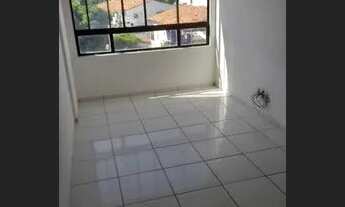 Imagem 2: Alugo apartamento 2/4, 1suite com garagem coberta e área de lazer