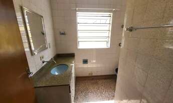 Imagem 2: Casa em excelente localização