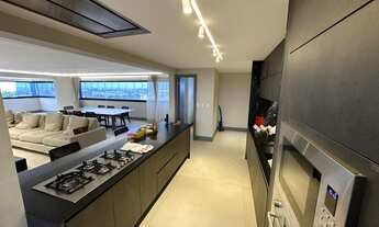 Imagem 5: Fantástico Apartamento de Luxo com 3 SUÍTES// Mobiliado // Vista mar e Rangedor