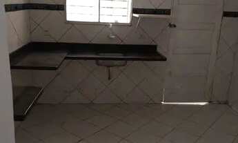 Imagem 6: Casa 2/4,sala, cozinha, banheiro, área de serviço, quintal