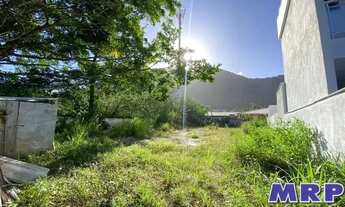 Imagem: Terreno em condomínio fechado de frente