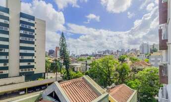 Imagem 7: Apartamento para venda tem 71 metros quadrados com 2 quartos em Rio Branco - Porto Alegre