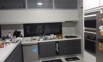 Imagem 7: Casa de condomínio sobrado para venda possui 450 metros quadrados com 3 quartos