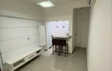 Imagem 2: Leblon - Rua Dr. Marquês de Canário - 40m² - 1 quarto - 1 banheiro com box blindex - 1 vag