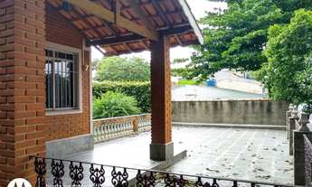 Imagem: Casa de rua - / Residencial / Bairro do