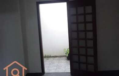 Imagem 5: Sobrado com 3 dormitorios ampla sala, cozinha 1 vaga e quintal