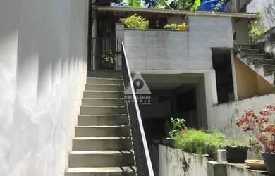 Imagem 2: Casa à venda, 7 quartos, 1 suíte, 2 vagas, Charitas - Niterói/RJ