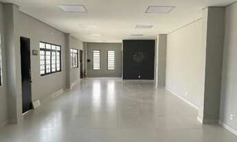 Imagem: Salao/Loja de esquina reformado no Jd. Flamboyant