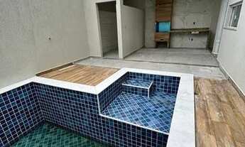 Imagem 6: Casa de condomínio para venda possui 180 metros quadrados com 4 quartos