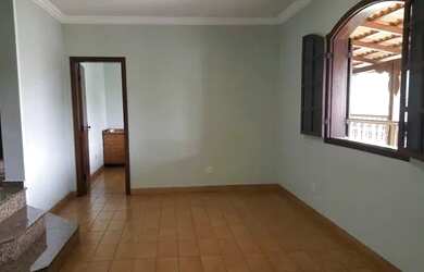 Imagem 4: Casa com 4 dormitórios à venda em Contagem