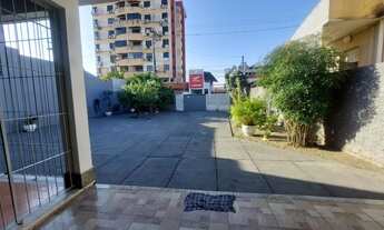 Imagem 2: Alugo casa com 4 qts próximo ao Ferreira Machado!