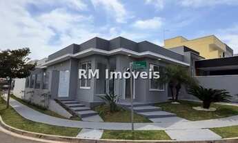 Imagem: Casa de Condomínio à Venda com 3 quartos