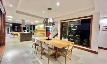 Imagem 2: DR-Manguinhos espera por você: casa espaçosa com design contemporâneo! MYOF