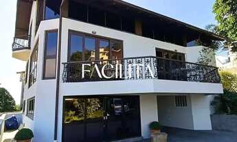 Imagem: Casa comercial com 4 suítes no bairro Centro