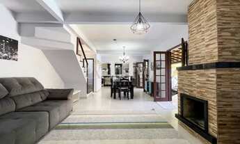 Imagem 2: Linda casa a poucos metros da praia do Rio Tavares - Pico da Cruz