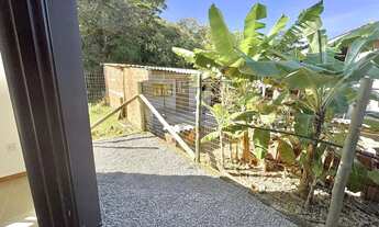 Imagem 7: Sobrado para venda possui 100 metros quadrados com 3 quartos em Encantada - Garopaba - SC