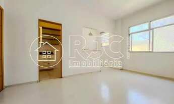 Imagem 4: Imóvel para venda possui 63 metros quadrados com 2 quartos em Tijuca - Rio de Janeiro - RJ