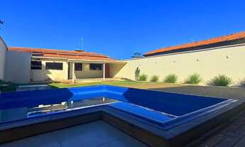 Imagem: Casa c/ 2 quartos sendo 1 suíte na 1104