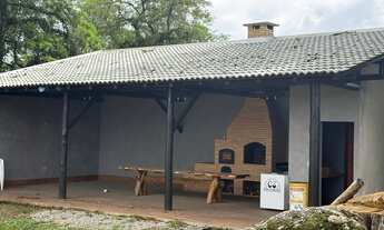 Imagem 6: Salão de festa no Guarituba em piraquara/ área de lazer