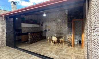 Imagem: Casa Padrão próximo o polo de Aparecida