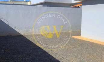 Imagem 3: Oportunidade no Residencial Monterey: casa funcional com suíte