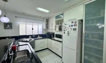 Imagem 5: Casa alto padrão no bairro Centro em Biguaçu/SC