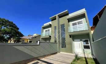 Imagem 3: Sofisticação e Conforto no Coração da Cidade Casa de Alto Padrão com Pátio Privativo