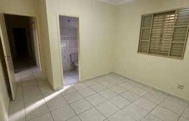 Imagem 6: Excelente Casa Comercial com 6 salas