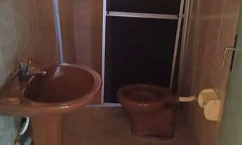 Imagem 2: Alugo edicula pra mulher sozinha