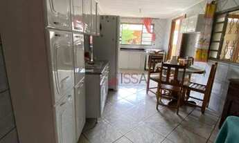 Imagem 6: Casa com um quarto e duas suítes