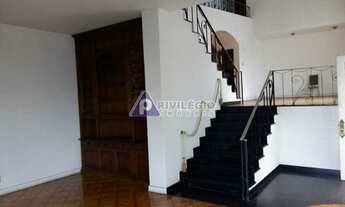 Imagem 3: Casa no Jardim Botânico com 630M² de área construída!