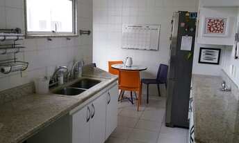 Imagem 4: Apartamento para venda tem 233 metros quadrados com 4 quartos em Copacabana - Rio de Janei