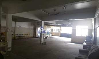 Imagem 2: Privilégio Imóveis vende: Prédio comercial com 2 lojas frente rua, próximo metrô em Botafo