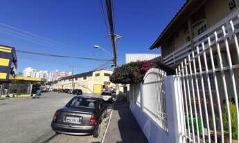 Imagem 6: Casa para venda tem 233 metros quadrados com 4 quartos em Roçado - São José - SC