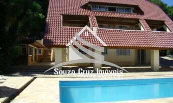 Imagem 2: Casa Alto Padrão - Excelente localização ao lado de Santa Felicidade