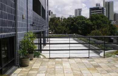 Imagem 5: Apartamento para venda possui 120 metros quadrados com 3 quartos em Graças - Recife - PE