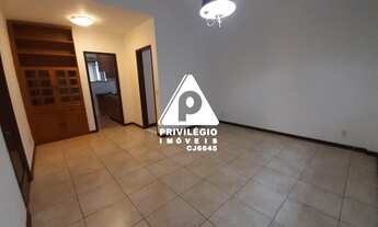 Imagem 2: Humaitá! Apartamento sala, 2 quartos, dependências completas, 82m²