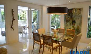 Imagem: CASA ASSOBRADADA - MORUMBI - SP