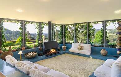 Imagem 6: Casa para venda tem 400 metros quadrados com 5 quartos em Campos do Jordão