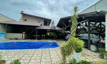 Imagem 3: Casa com piscina no Bairro Araponguinhas em Timbó