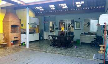 Imagem: Casa Térrea à Venda com 2 quartos, 2 banheiros