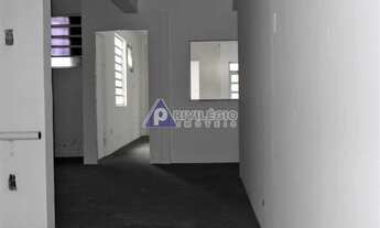 Imagem 5: Prédio comercial com cerca de 800m² em Humaitá