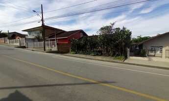 Imagem 3: Casa a Venda com 3 Dormitórios em Joinville SC