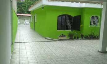 Imagem 2: Casa Térrea com 250m² de terreno, 2 dormitórios, sendo 1 suíte, e 5 vagas no Parque Marajo