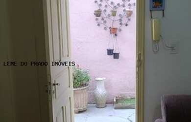 Imagem 4: Casa para Locação em São Caetano do Sul, Santa Paula, 1 dormitório, 1 suíte, 2 banheiros