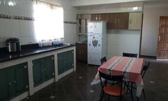 Imagem 1: Casa no Centro de Piraquara