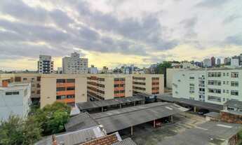 Imagem 2: Porto Alegre - Apartamento Padrão - Petrópolis