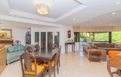 Imagem 2: Porto Alegre - Casa Padrão - Bela Vista